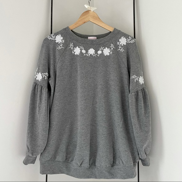 isabel Maternity by Ingrid & Isabel | Gray Puff Sleeve Maternity Sweatshirt | S - Picture 4 of 8